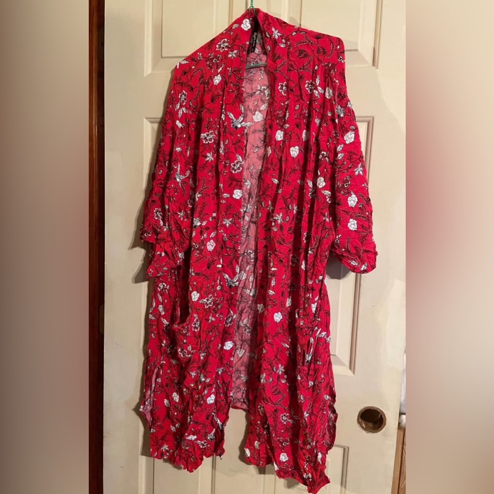 Skye's the Limit Red Floral Duster